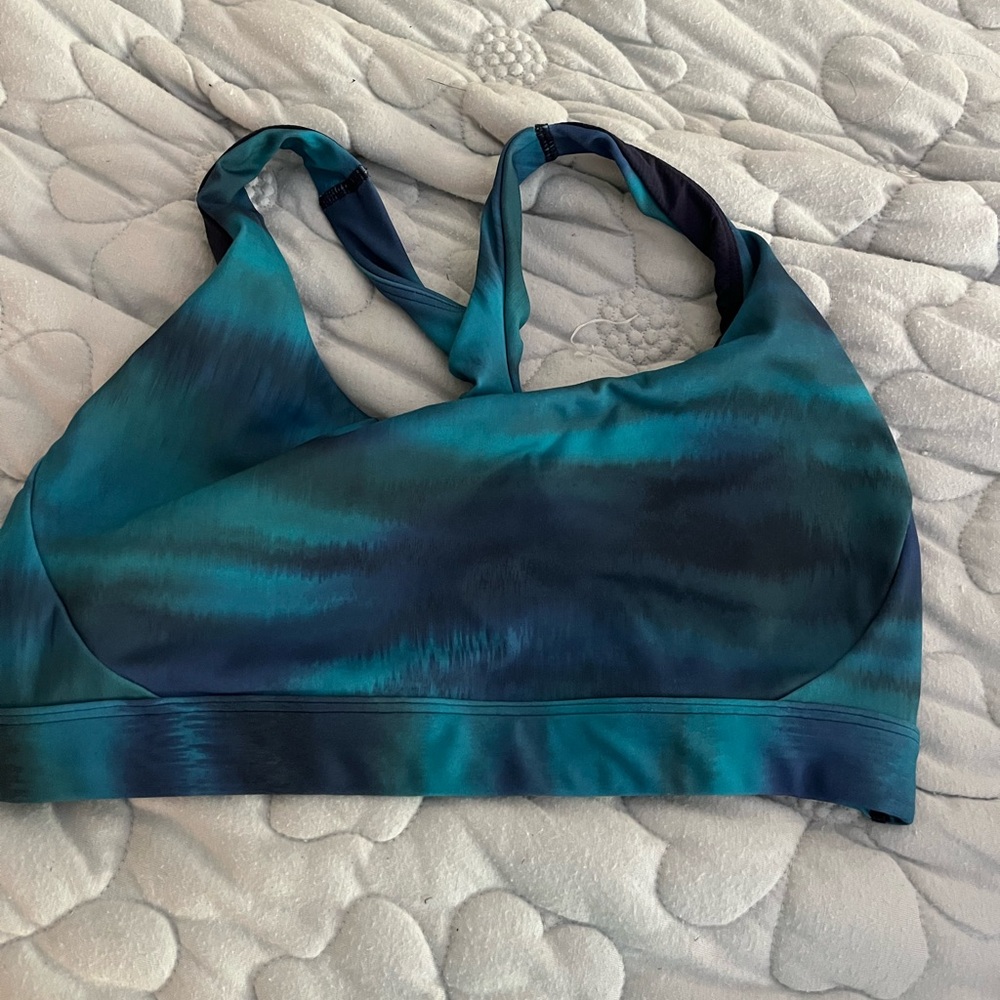 Athleta racerback sports bra